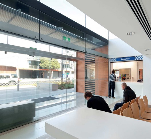 Bayside Police Station / FJMT