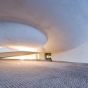 Museum of Ocean and Surf / Steven Holl Architects in collaboration with Solange Fabiao © Iwan Baan