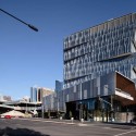 Seven17 Bourke Street / Metier3 Architects Seven17 Bourke Street / Metier3 Architects © Trevor Mein