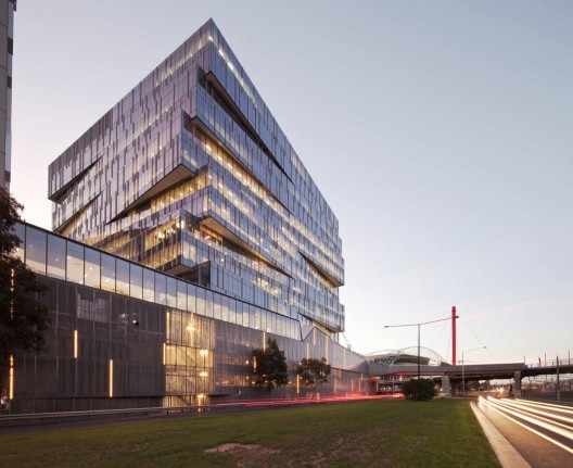 Seven17 Bourke Street / Metier3 Architects