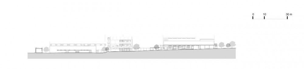 Rainha Santa Isabel Secondary School / Oficina Ideias em Linha