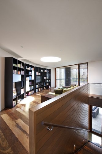 House In Henley Street / Jackson Clements Burrows Architects