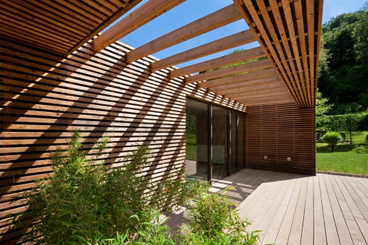 Youth Hostel / Metaform Architects