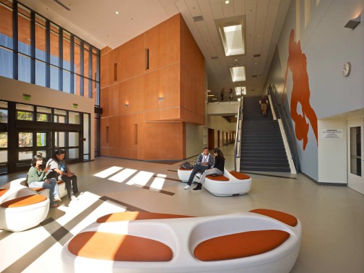 Los Angeles Mission College, PE And Fitness Center / Cannon Design