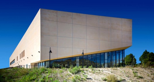 Los Angeles Mission College, PE And Fitness Center / Cannon Design