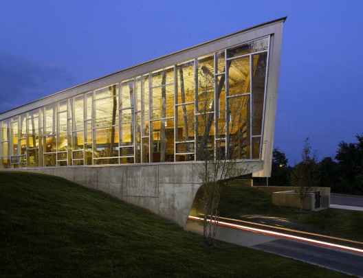 Ann Arbor District Library / inFORM studio