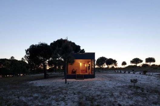 The Guest House / PARATELIER