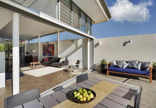 Queenscliff House / Utz Sanby Architects
