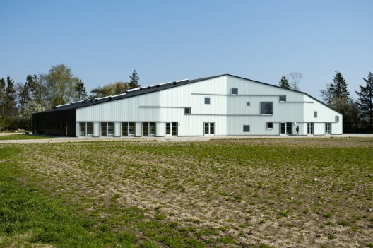 Landsbyhuset / Cebra