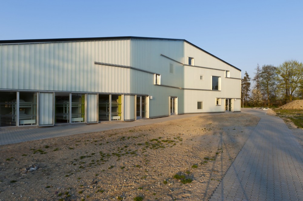 Landsbyhuset / Cebra