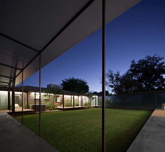 Cedar Street Residence / colab studio