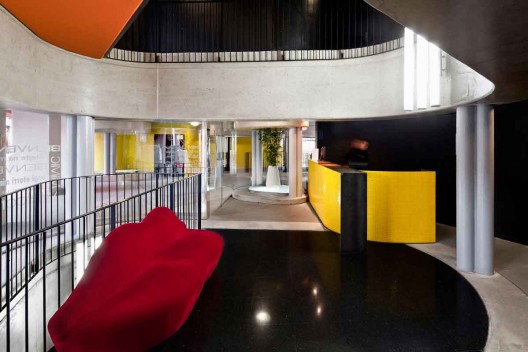Hotel Arc del Teatre / EQUIP Xavier Claramunt