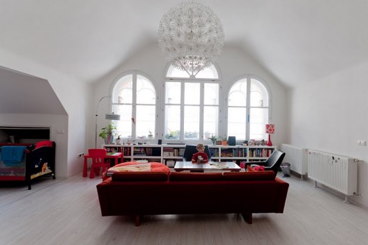 Family Apartment with Emmental Stairs / Éva Katona, Péter Szigeti