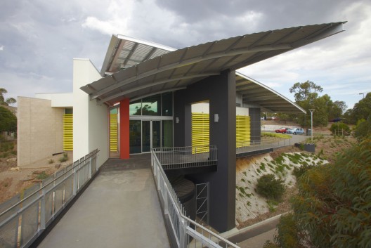Science Innovation Learning Centre / Swanbury Penglase