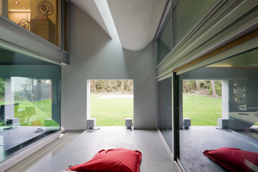 House on the Flight of Birds / Bernardo Rodrigues