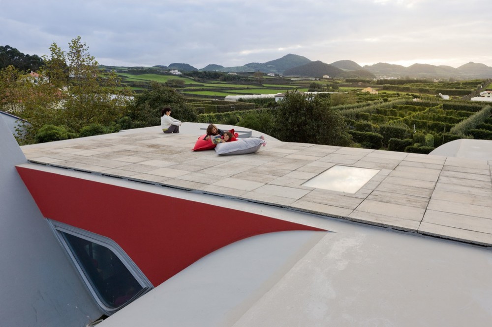 House on the Flight of Birds / Bernardo Rodrigues