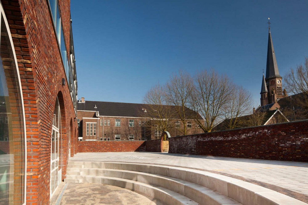 Bonifacius School / FARO Architecten