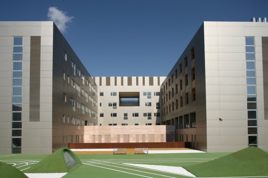 New Santa Lucía University General Hospital / CASA sólo arquitectos