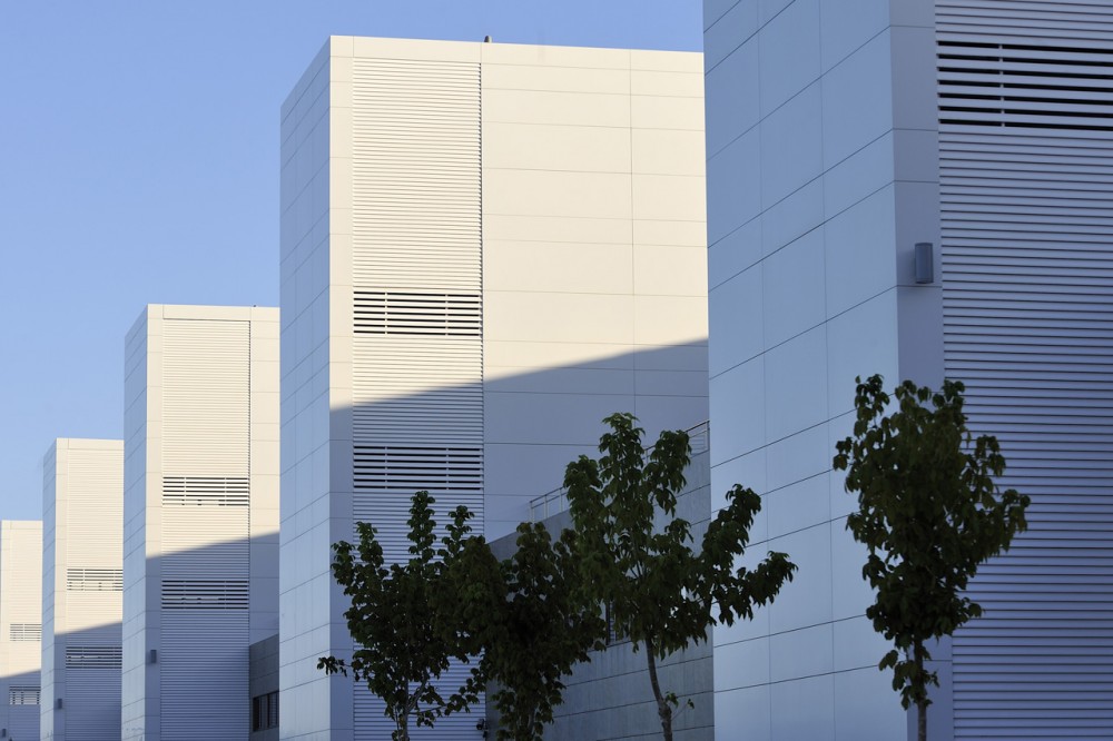 Los Arcos del Mar Menor Hospital / CASA sólo arquitectos
