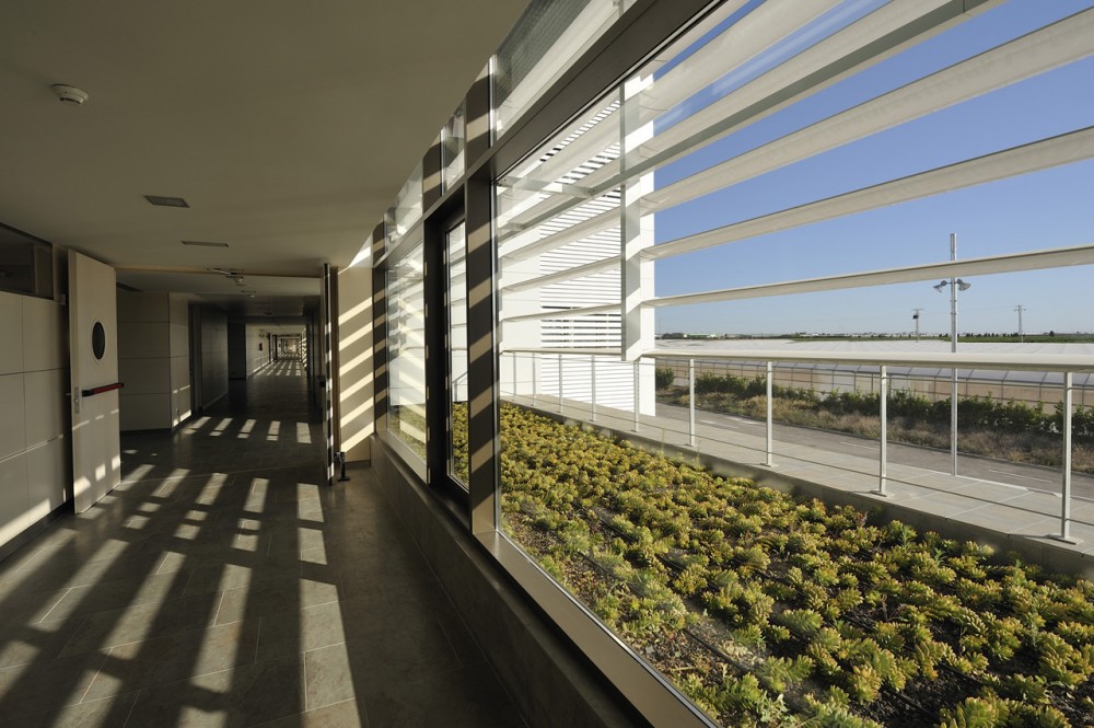 Los Arcos del Mar Menor Hospital / CASA sólo arquitectos