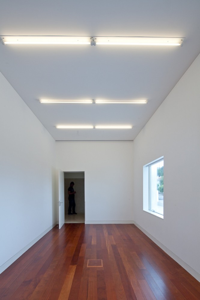 Palacio de Justica de Gouveia / Barbosa & Guimaraes Architects