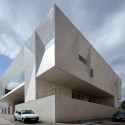 Palacio de Justica de Gouveia / Barbosa & Guimaraes Architects Palacio de Justica de Gouveia / Barbosa & Guimaraes Architects © José Campos, arqf architectural photography