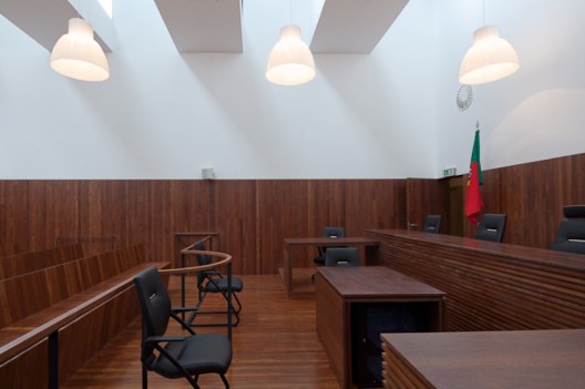 Palacio de Justica de Gouveia / Barbosa & Guimaraes Architects