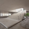 Palacio de Justica de Gouveia / Barbosa & Guimaraes Architects Palacio de Justica de Gouveia / Barbosa & Guimaraes Architects © José Campos, arqf architectural photography