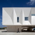 Palacio de Justica de Gouveia / Barbosa & Guimaraes Architects Palacio de Justica de Gouveia / Barbosa & Guimaraes Architects © José Campos, arqf architectural photography