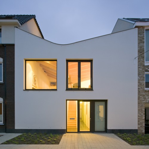 V-House / GAAGA