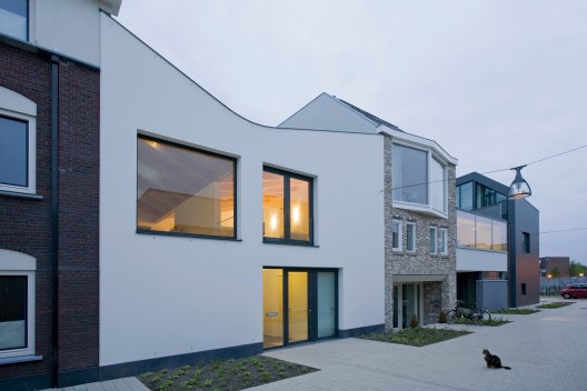 V-House / GAAGA