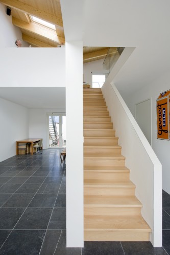 V-House / GAAGA