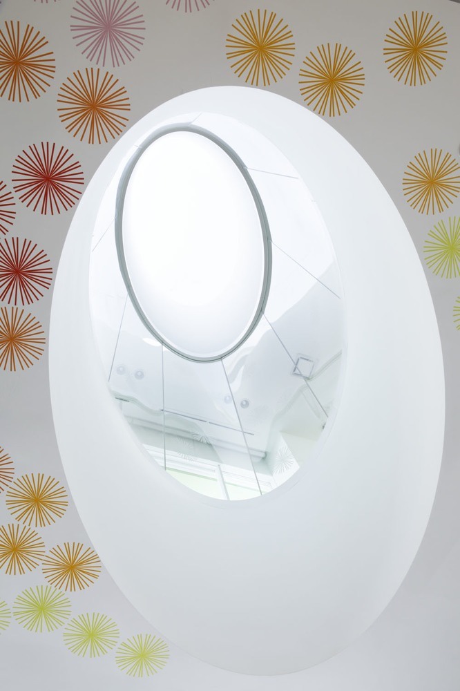 Sugamo Shinkin Bank, Shimura Branch / Emmanuelle Moureaux Architecture + Design