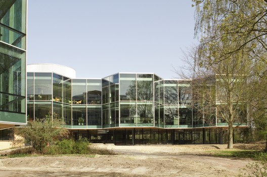DHV Head Office / DHV Architects