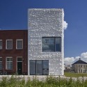 Fabric Façade Studio Apartment / Rob Veening Fabric Façade Studio Apartment / Rob Veening © John Lewis Marshall