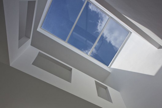 Fabric Façade Studio Apartment / Rob Veening