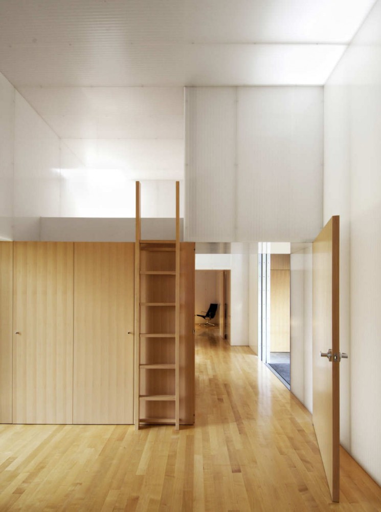 Linear House / Patkau Architects