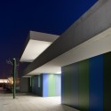 Office and Service Building / Donaire Arquitectos