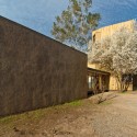 Alejo's House / Ida Pilar Silva Mondselewsky Alejo's House / Ida Pilar Silva Mondselewsky © Aryeh Kornfeld