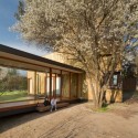 Alejo's House / Ida Pilar Silva Mondselewsky Alejo's House / Ida Pilar Silva Mondselewsky © Aryeh Kornfeld