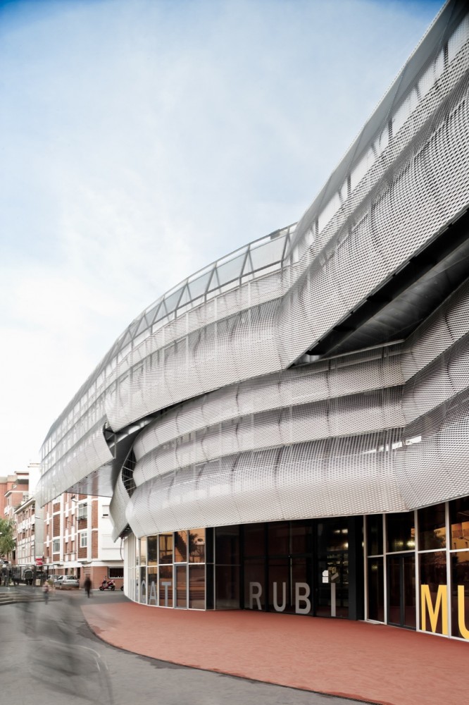 Rubí Market and Town Hall Offices / MiAS Arquitectes