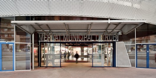 Rubí Market and Town Hall Offices / MiAS Arquitectes