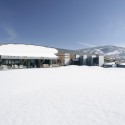 Pyrenees Golf Club and Social Centre / MiAS Arquitectes Pyrenees Golf Club and Social Centre / MiAS Arquitectes © Adrià Goula