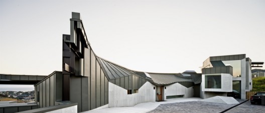 Topographic House / MiAS Arquitectes