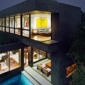 Vienna Way / Marmol Radziner Vienna Way / Marmol Radziner © Joe Fletcher Photography