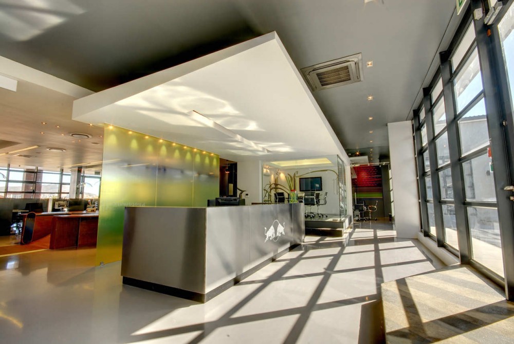 Red Bull’s Cape Town Office / COA