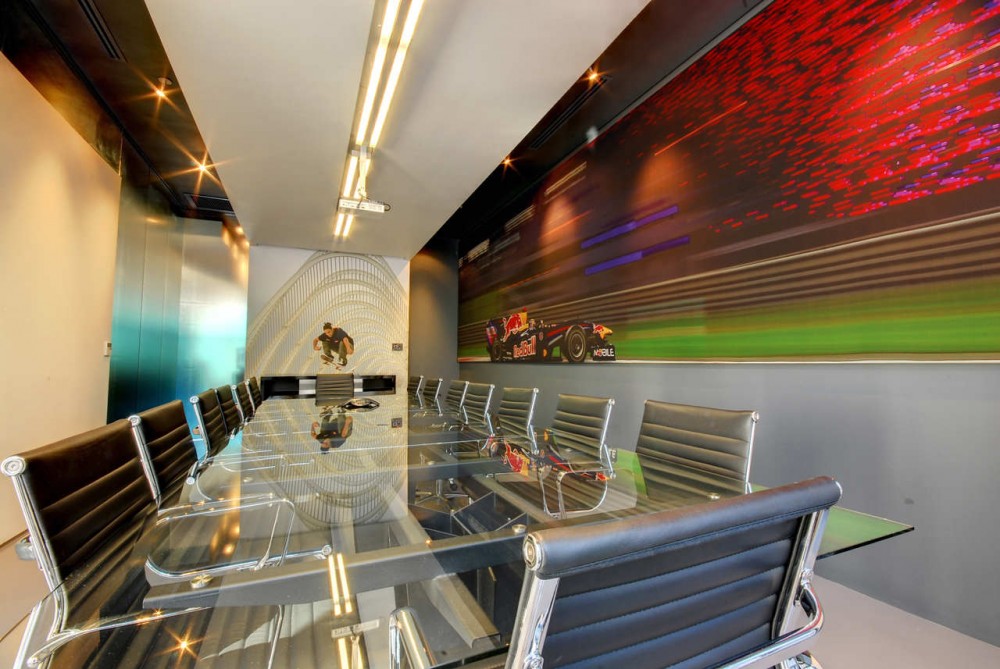 Red Bull’s Cape Town Office / COA