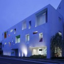 © Sugamo Shinkin Bank / Emmanuelle Moureaux Architecture + Design © Sugamo Shinkin Bank / Emmanuelle Moureaux Architecture + Design © Nacasa & Partners Inc.