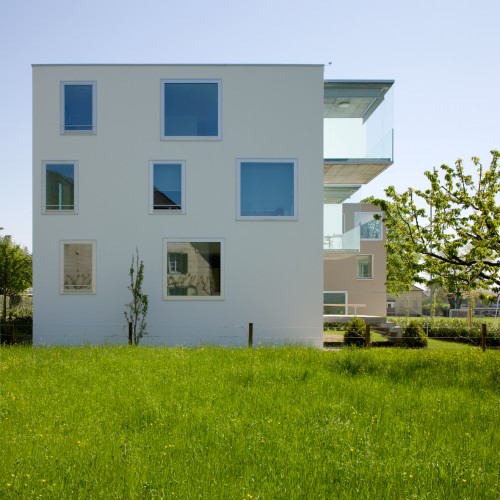 Pieterlen Appartment Building / bauzeit architekten