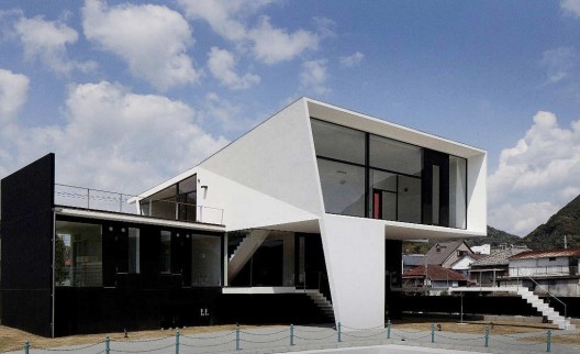 Point Perry / Kei’ichi Irie + Power Unit Studio